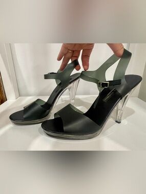 Vintage Michael Stevens Lucite Heels, 9